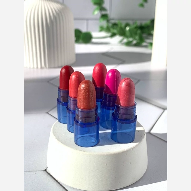 رژ لب جامد مدل مینی پوکه آبی